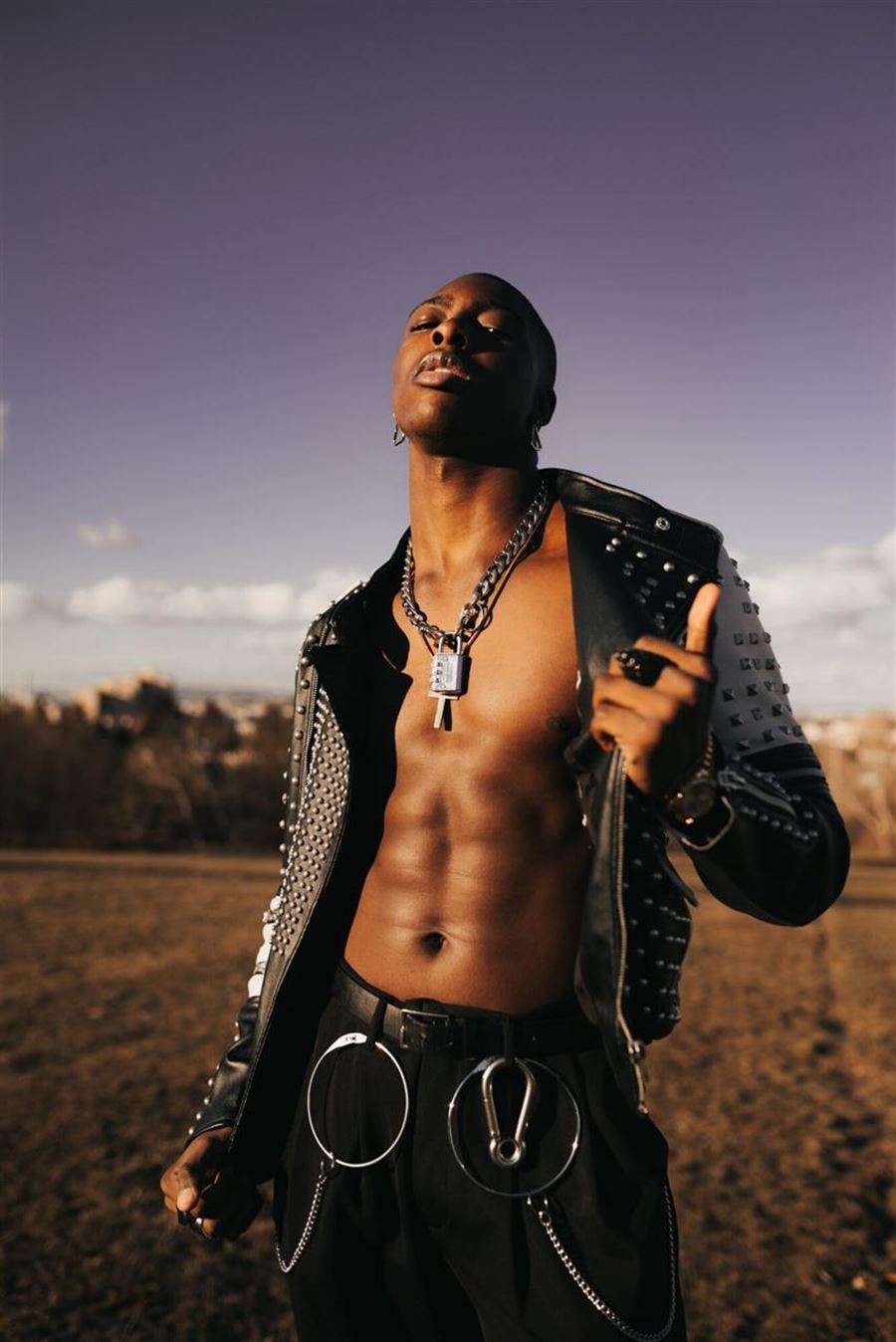 Overskrift: Fashion-forward med vintage tøj: Hvordan man kan style det i 2021