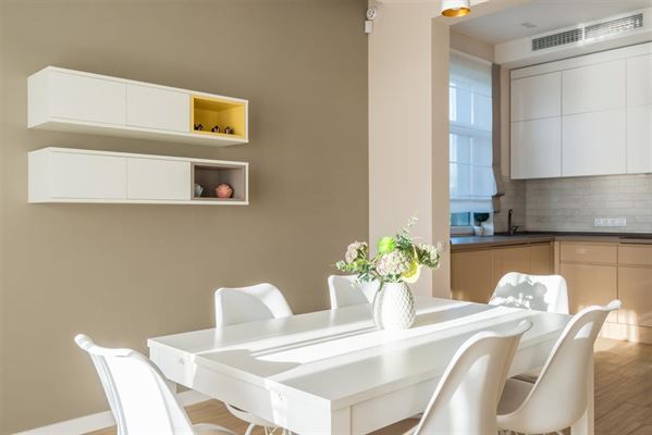 Sådan indretter du en spisestue, der er pæn og praktisk