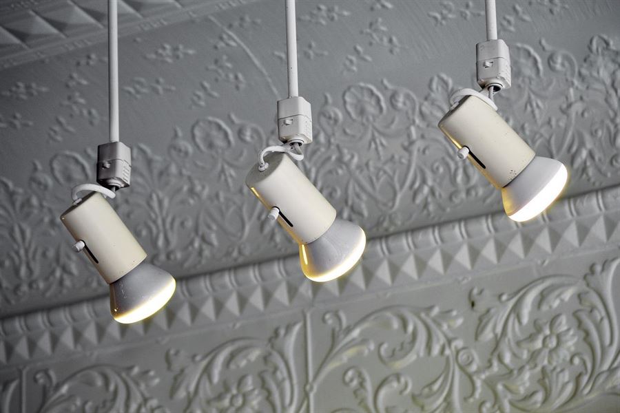 Brug lys i butik og udstillingsvindue til at få flere kunder