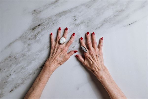 Nuran smykker hos Ur & Smykker